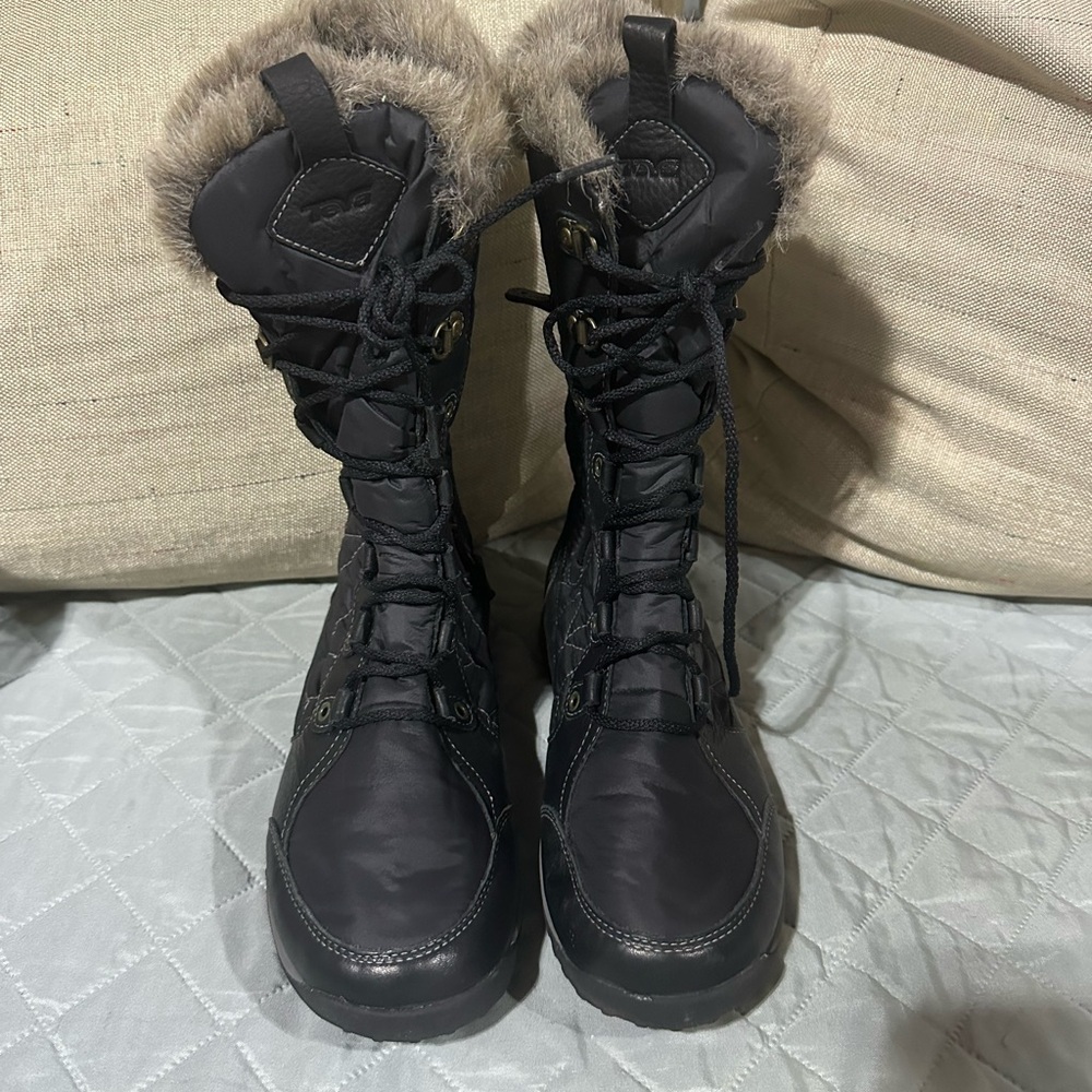 Teva Black Fur-Trimmed Winter Boots - Picture 3 of 10